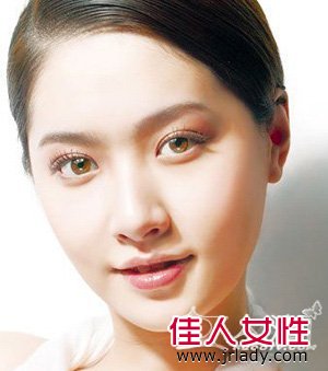 春季甜美妝容