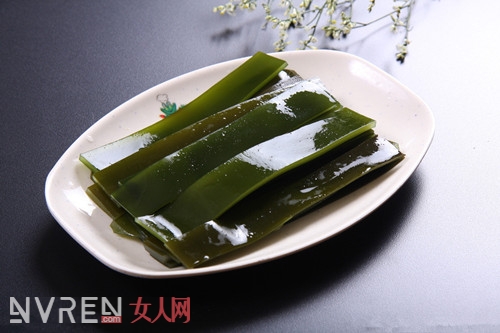 海帶的好處_如何更好的呵護乳房 多吃這7樣食物就行瞭